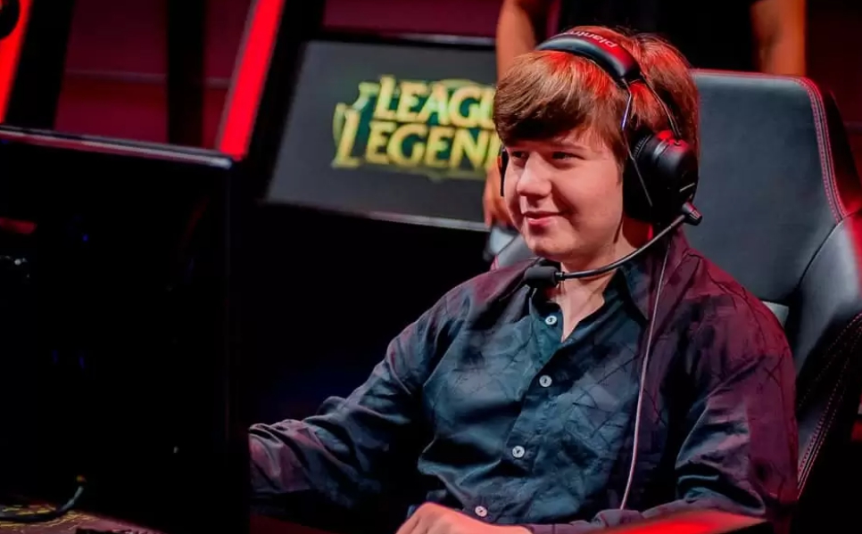 Прогнозы на ЛоЛ - где искать и как анализировать